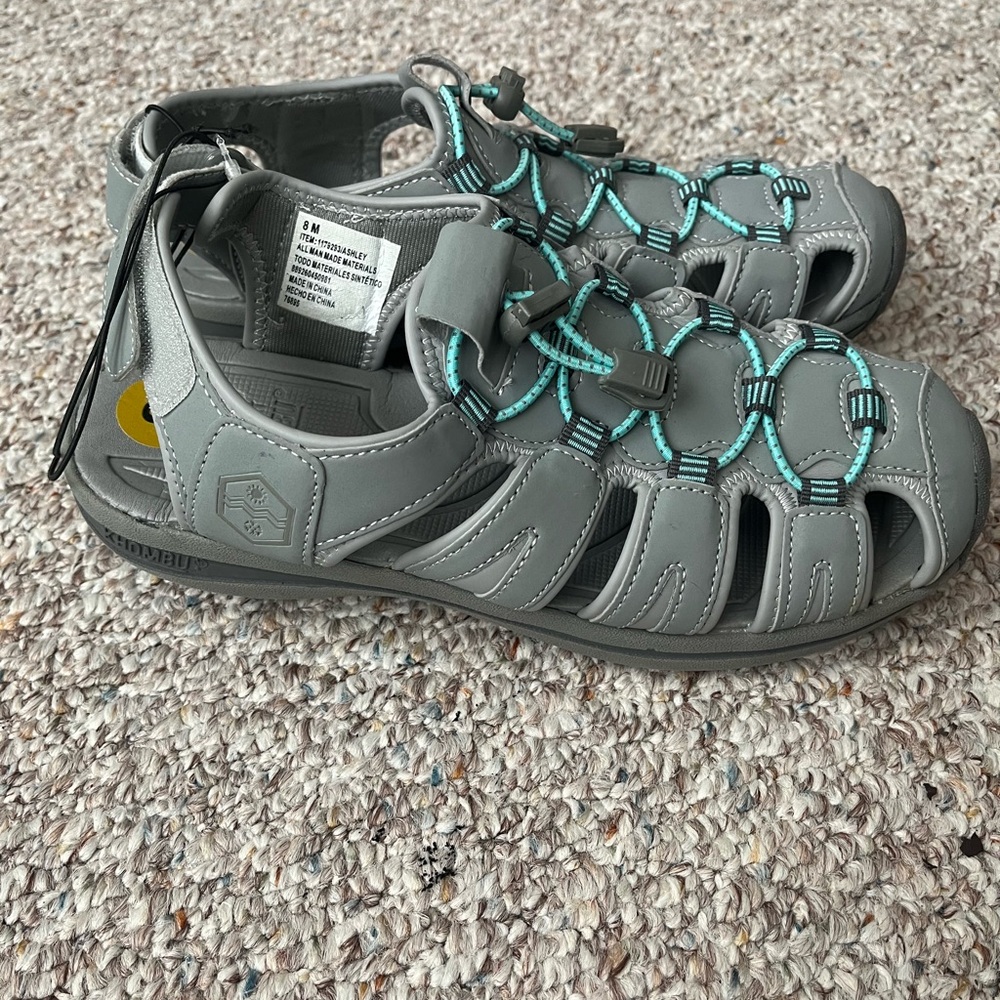 Khombu Gray and Teal Women's Sandals NEW - Picture 2 of 2